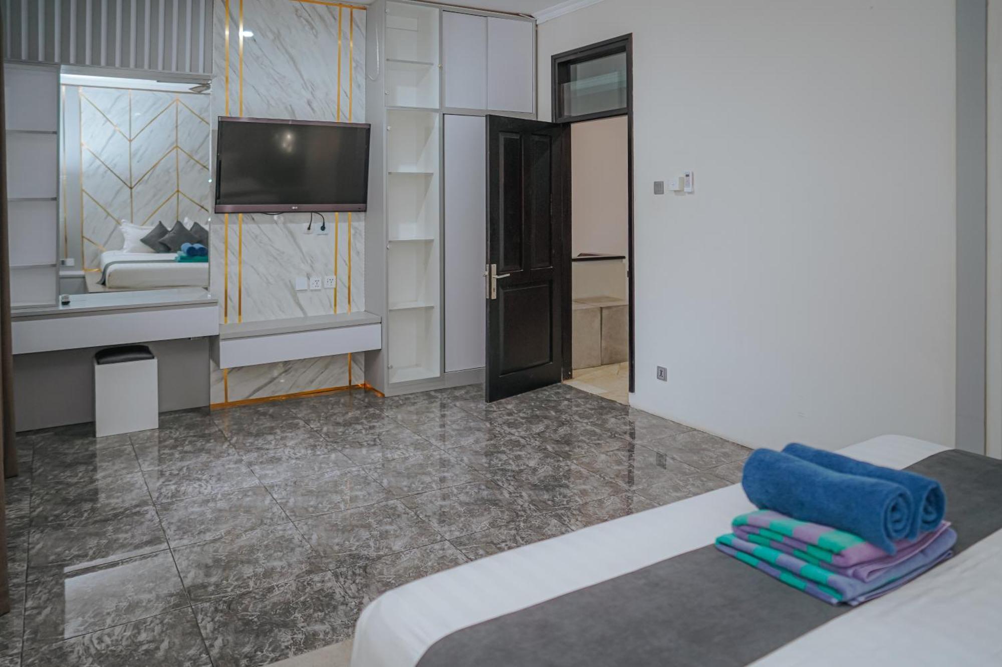 Villa 4 Bedroom Kuta Regency B10 Kuta Lombok
