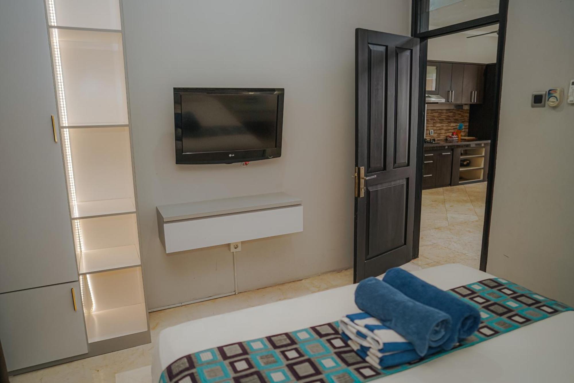 Villa 4 Bedroom Kuta Regency B10 Kuta Lombok